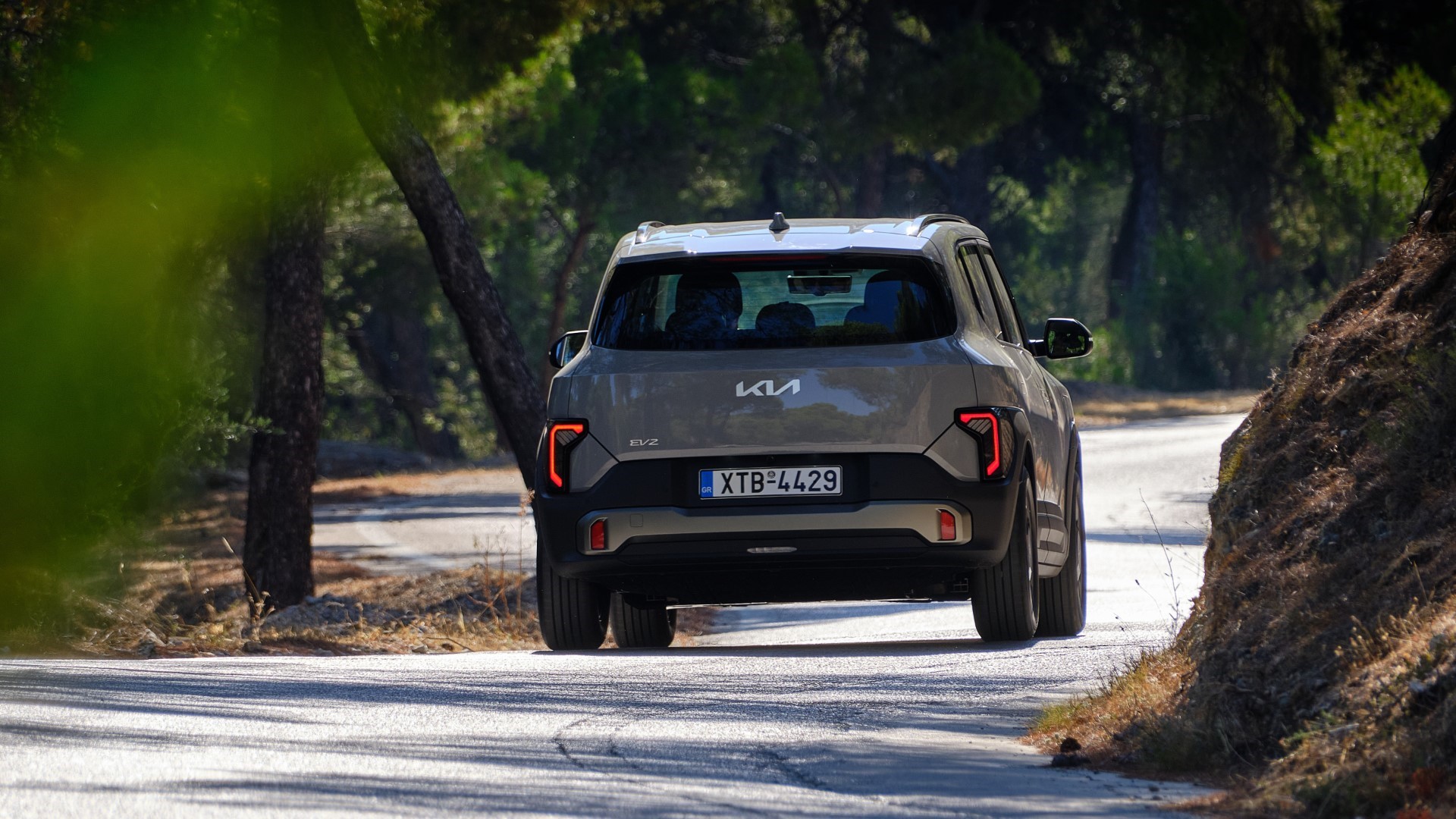 Kia EV2 GR 13 Στην Ελλάδα το νέο Kia EV2 παρέα με το επαγγελματικό PV5 Cargo