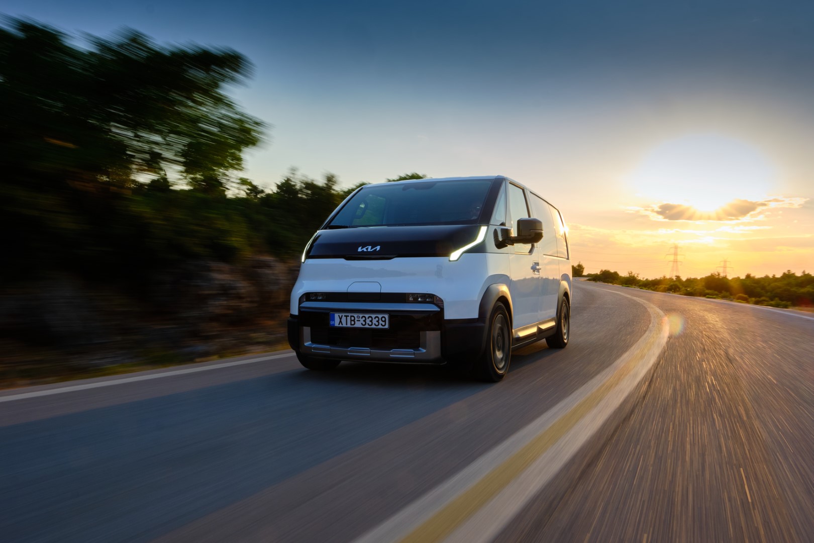 Στην Ελλάδα το νέο Kia EV2 παρέα με το επαγγελματικό PV5 Cargo
