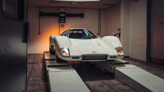 McLaren M6GT (1)