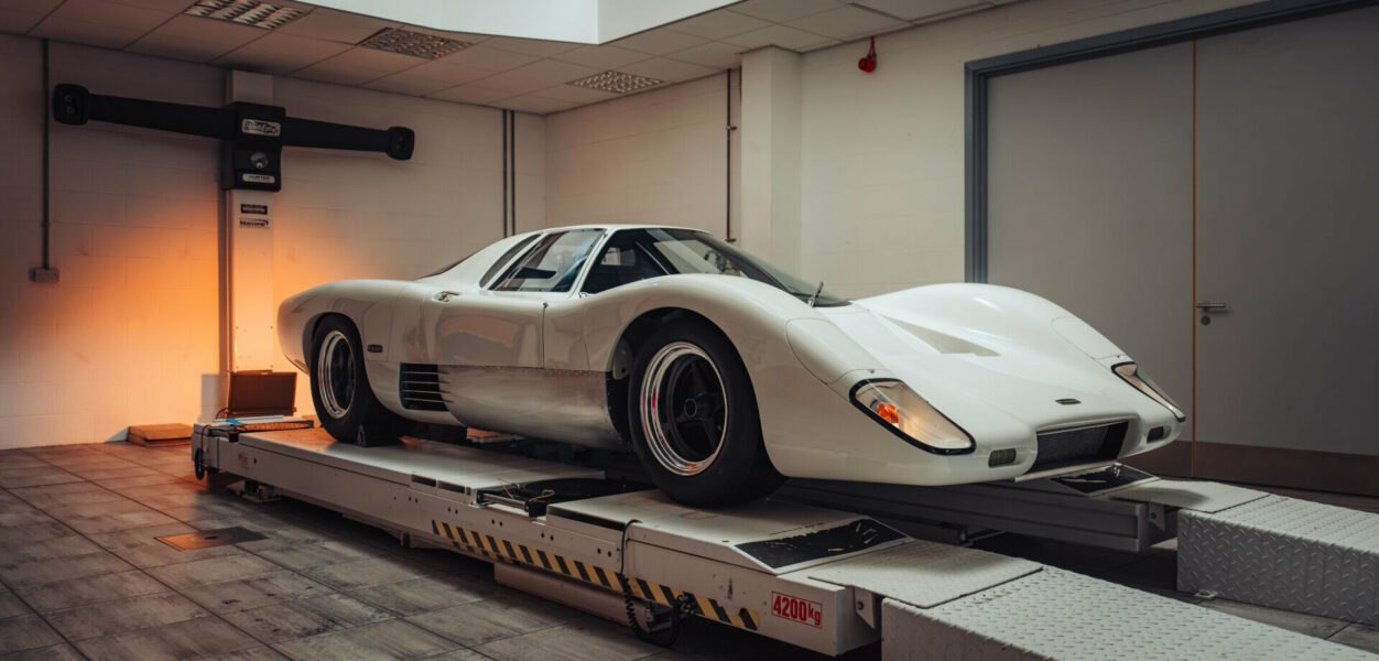 McLaren M6GT (27)