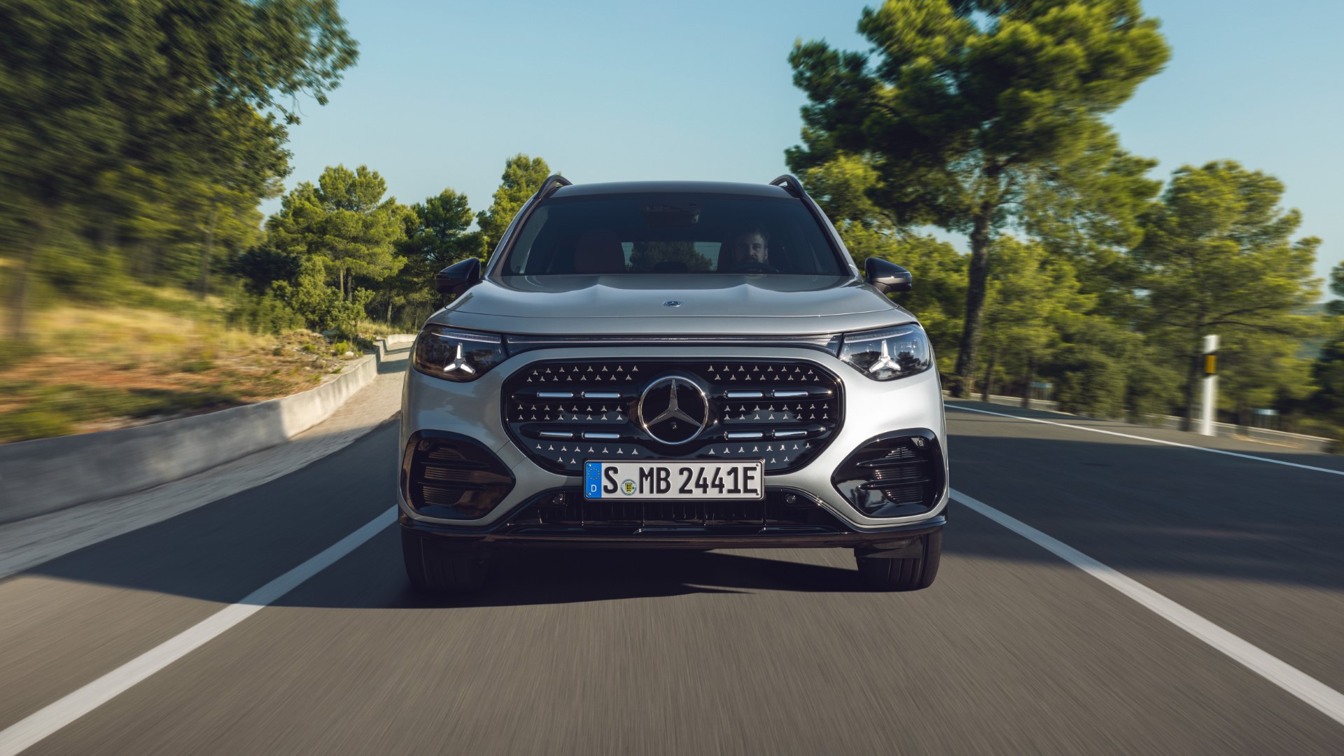 Mercedes-Benz GLB: Το premium SUV που αλλάζει τα δεδομένα