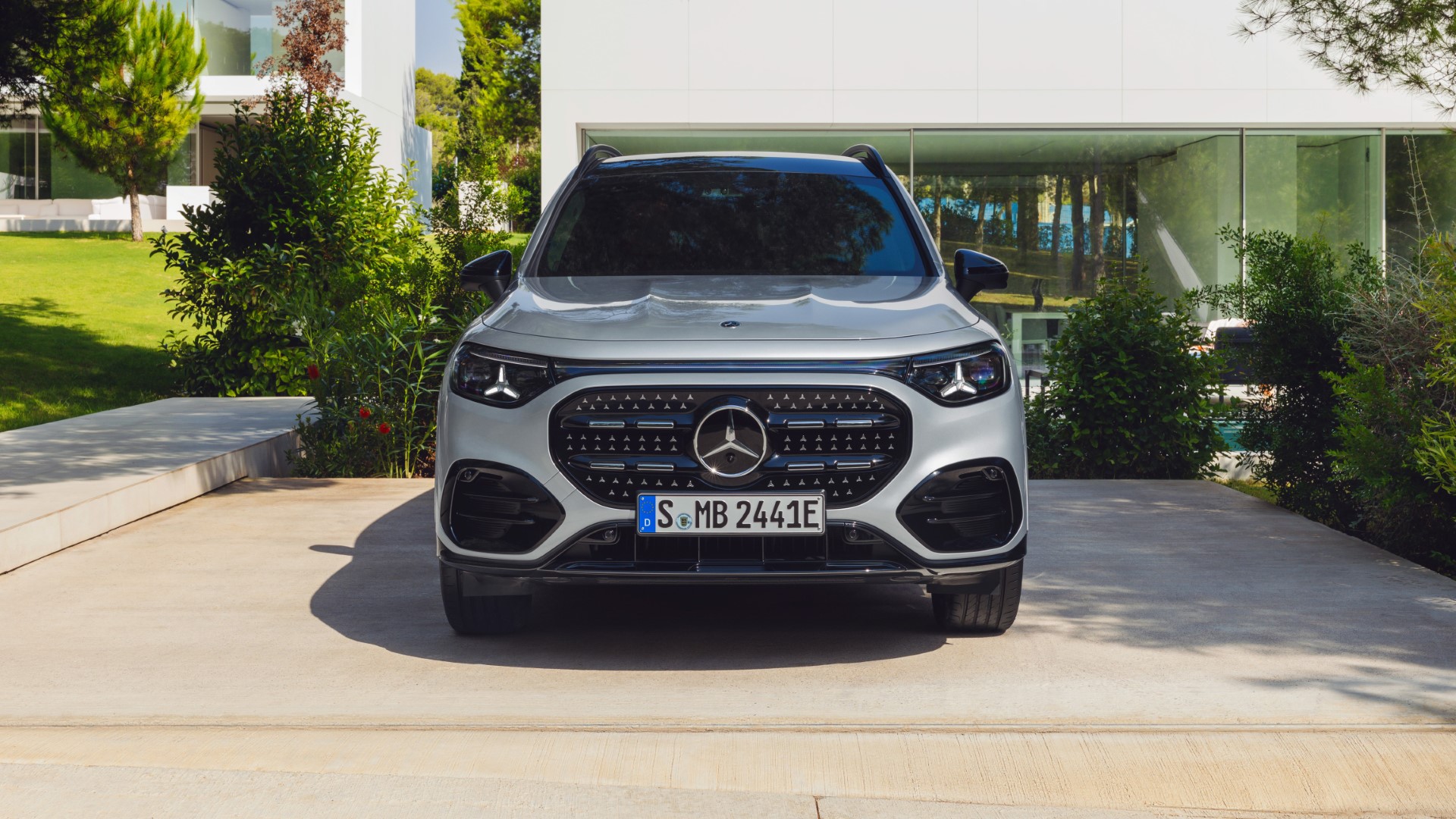 Mercedes Benz Adv 9 Mercedes-Benz GLB: Το premium SUV που αλλάζει τα δεδομένα