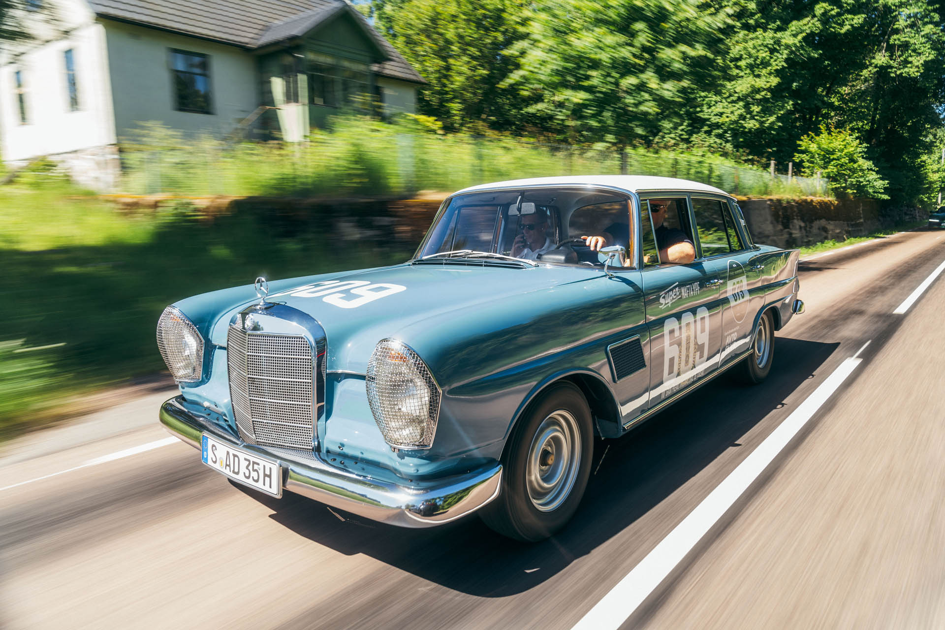 Mercedes Benz Aurora 2026 (12) Mercedes Benz Aurora 2026 (12)