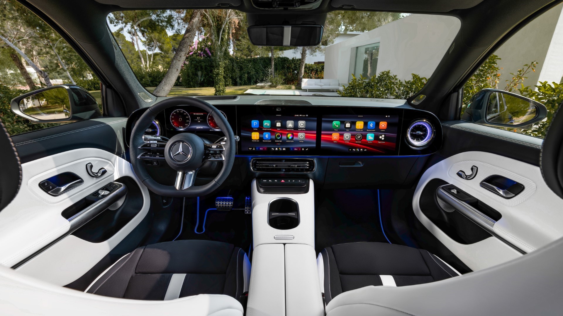 Mercedes Benz GLB new 3 Η νέα Mercedes-Benz EQB διαθέσιμη στην ελληνική αγορά