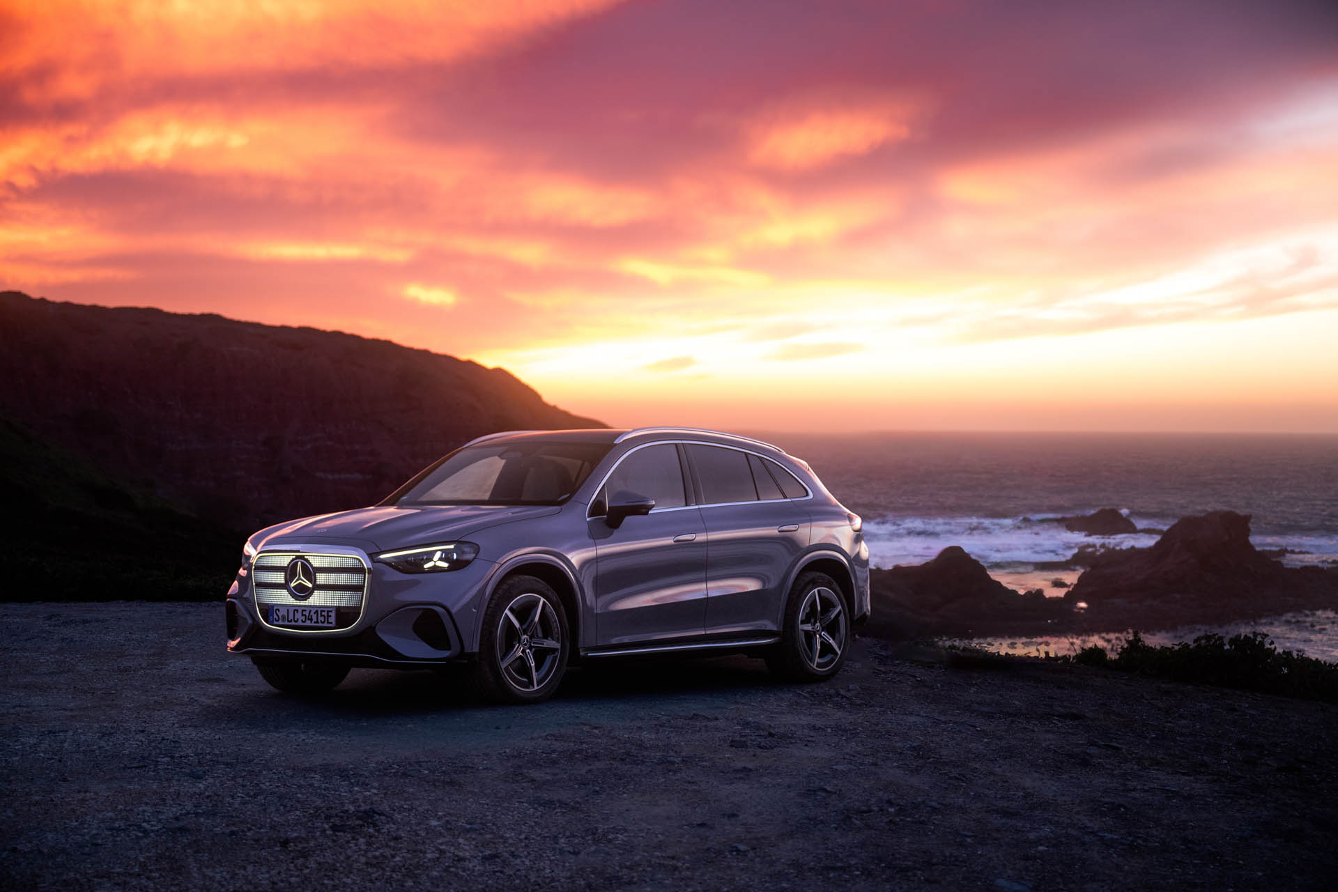 Mercedes Benz GLC 400 4MATIC with EQ Technology (6) Mercedes Benz GLC 400 4MATIC with EQ Technology (6)