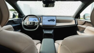 Volvo XC70 (2026): Οδηγούμε το κομψό plug-in υβριδικό που εντυπωσιάζει με την ηλεκτρική του αυτονομία