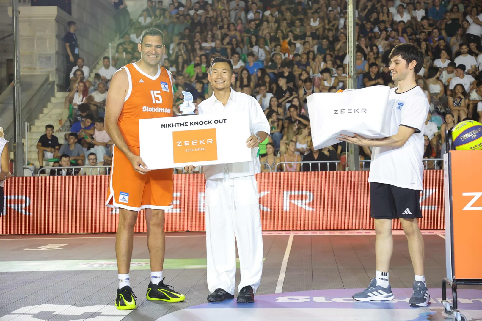 Zeekr AegeanBasketball 3 Η Zeekr στο Stoiximan AegeanBall Festival 2026