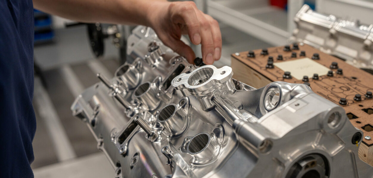 2026 Ford Hypercar Engine Build Valve Cover 1