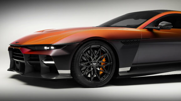 Aston Martin Valen 16