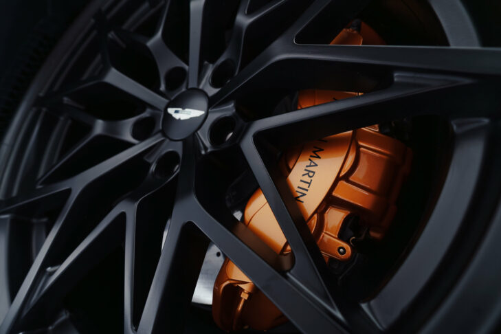Aston Martin Valen 23