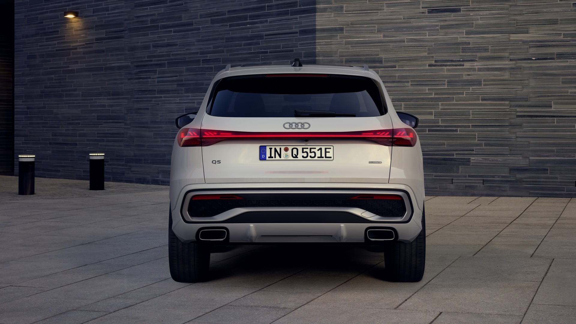 Δοκιμάζουμε το Audi Q5 SUV e-hybrid quattro των 367 ίππων