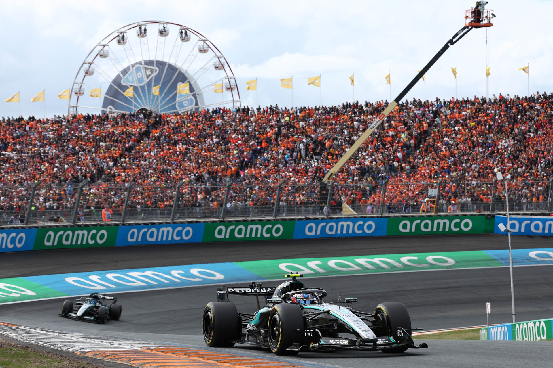 F1 Andrea Kimi Antonelli & George Russell (Mercedes) (2) F1 Andrea Kimi Antonelli & George Russell (Mercedes) (2)