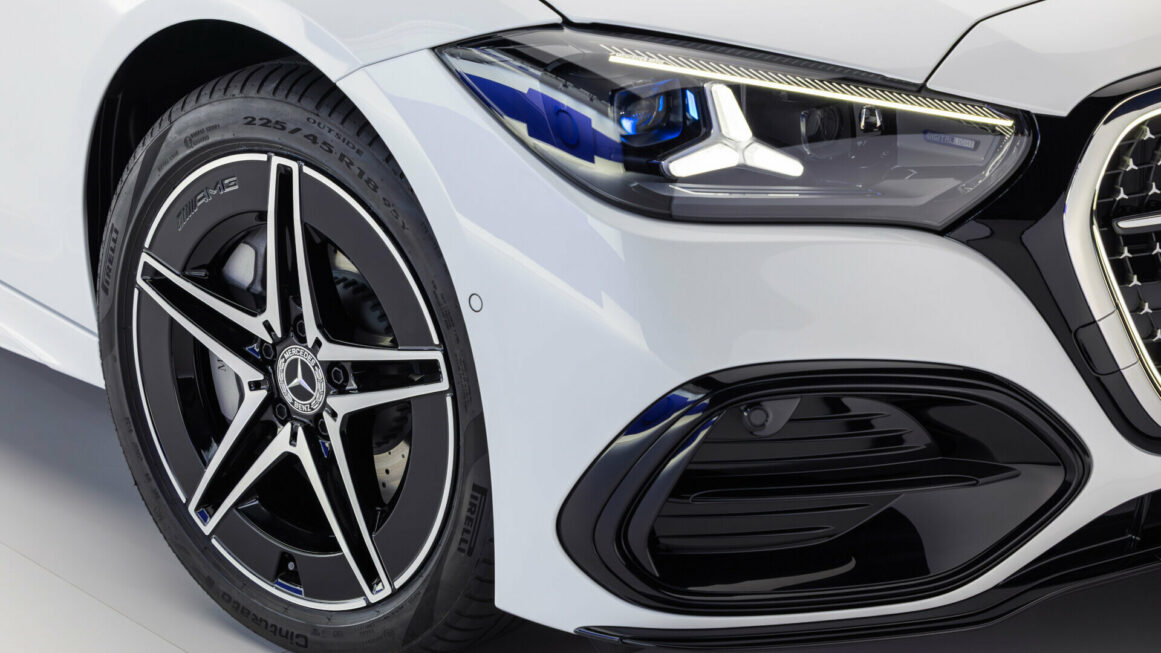 Mercedes Benz C Class 2026 (8)