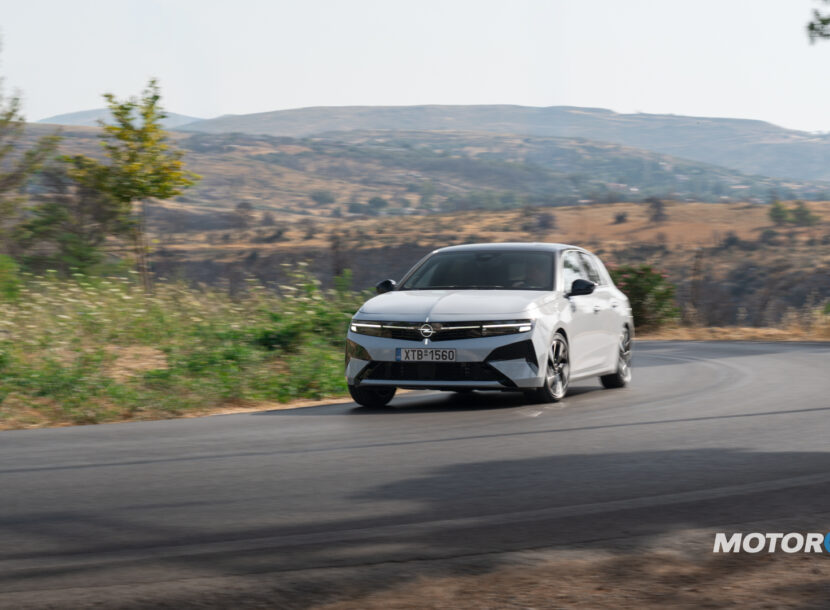 Opel Astra Hybrid white test drive 1