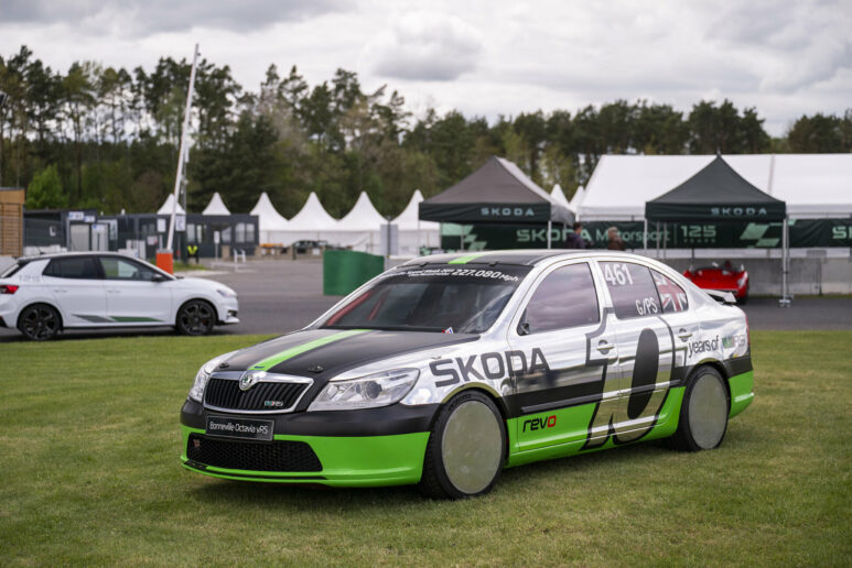 skoda octavia rs bonneville 2011 (3)