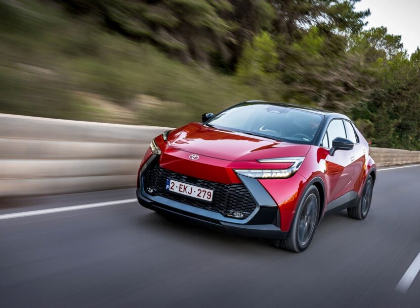 toyota CH R photo
