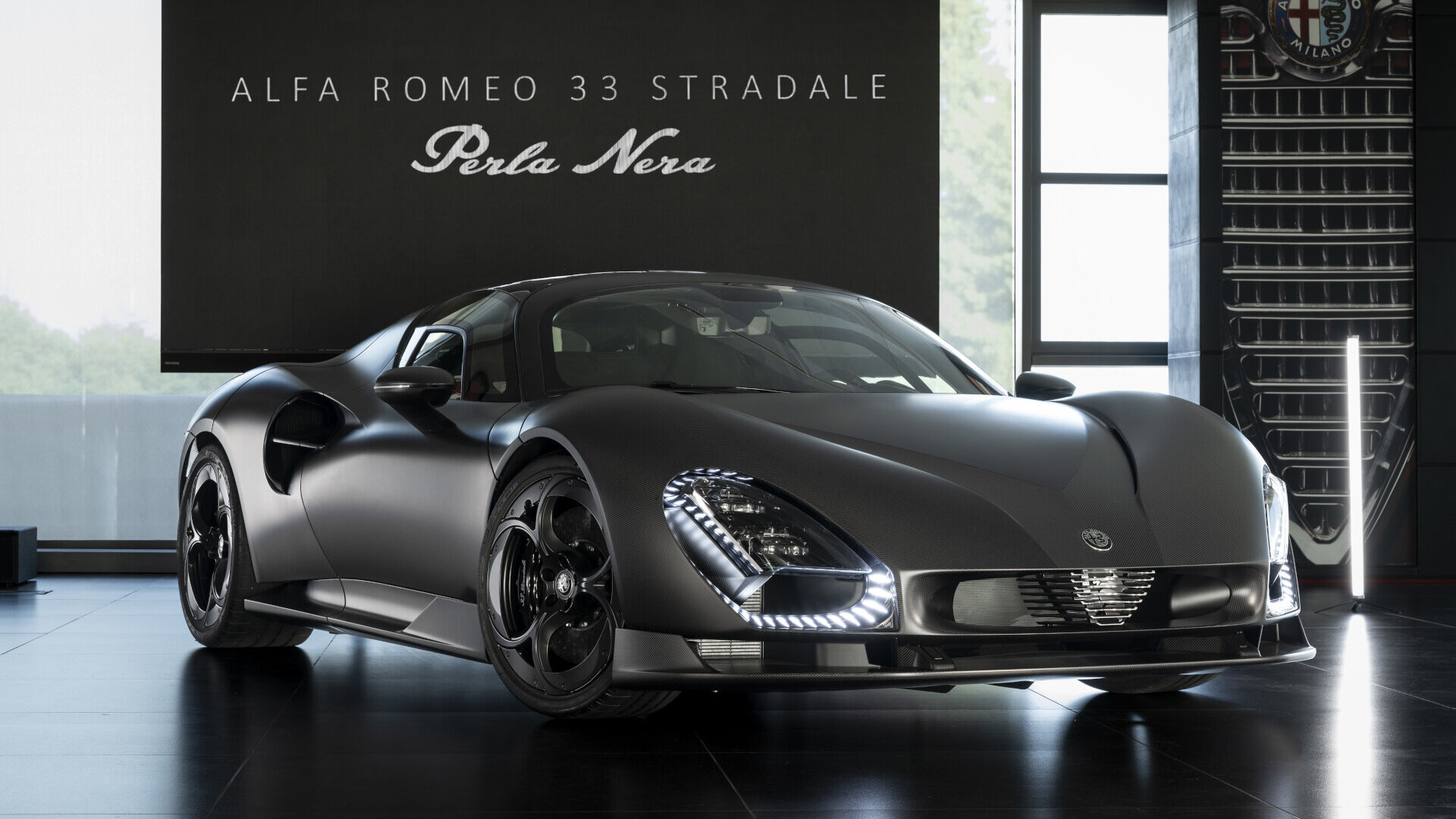 Alfa Romeo 33 Stradale Perla Nera 2026 (5)