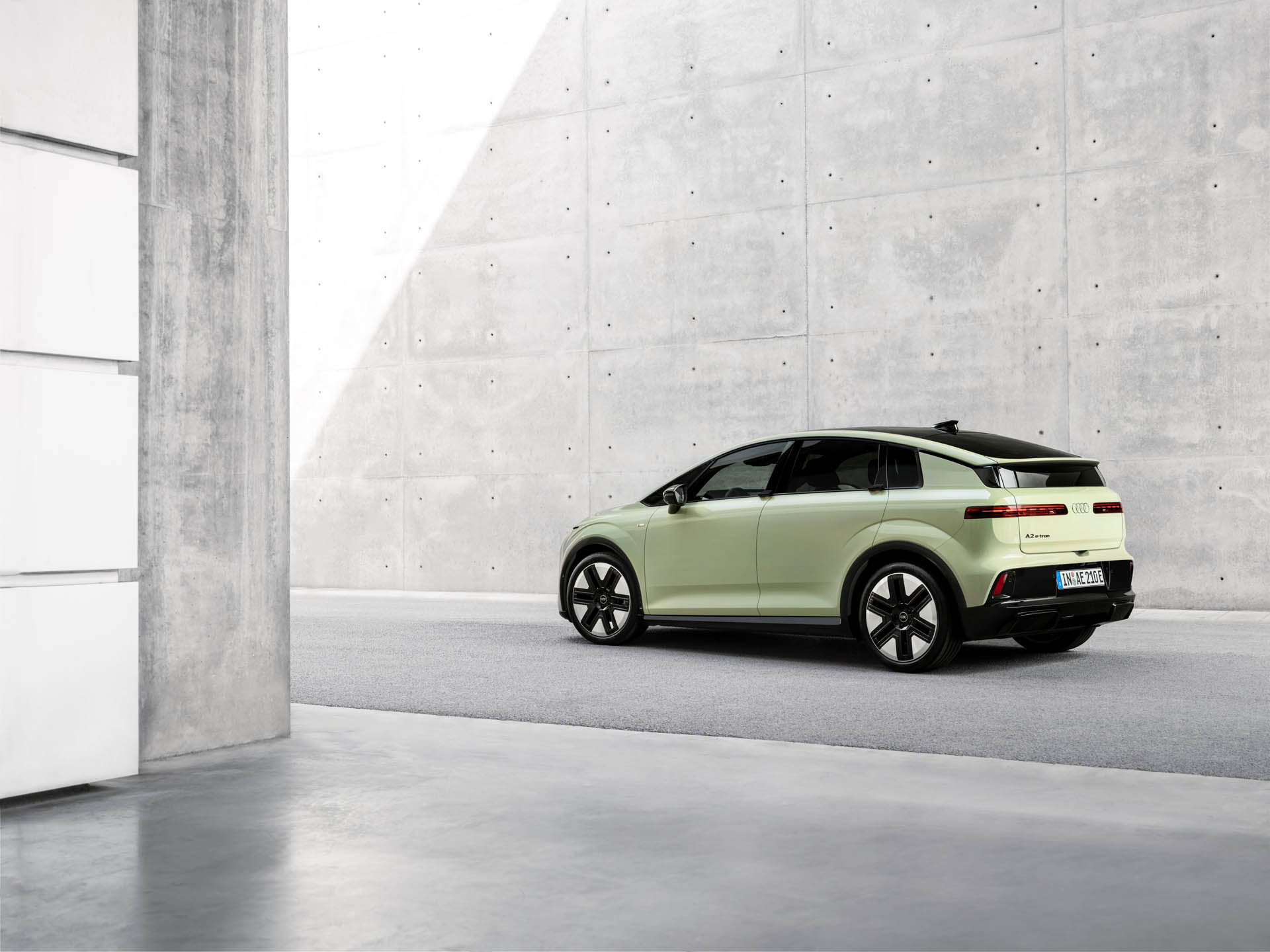 Audi A2 e tron (10) Audi A2 e tron (10)