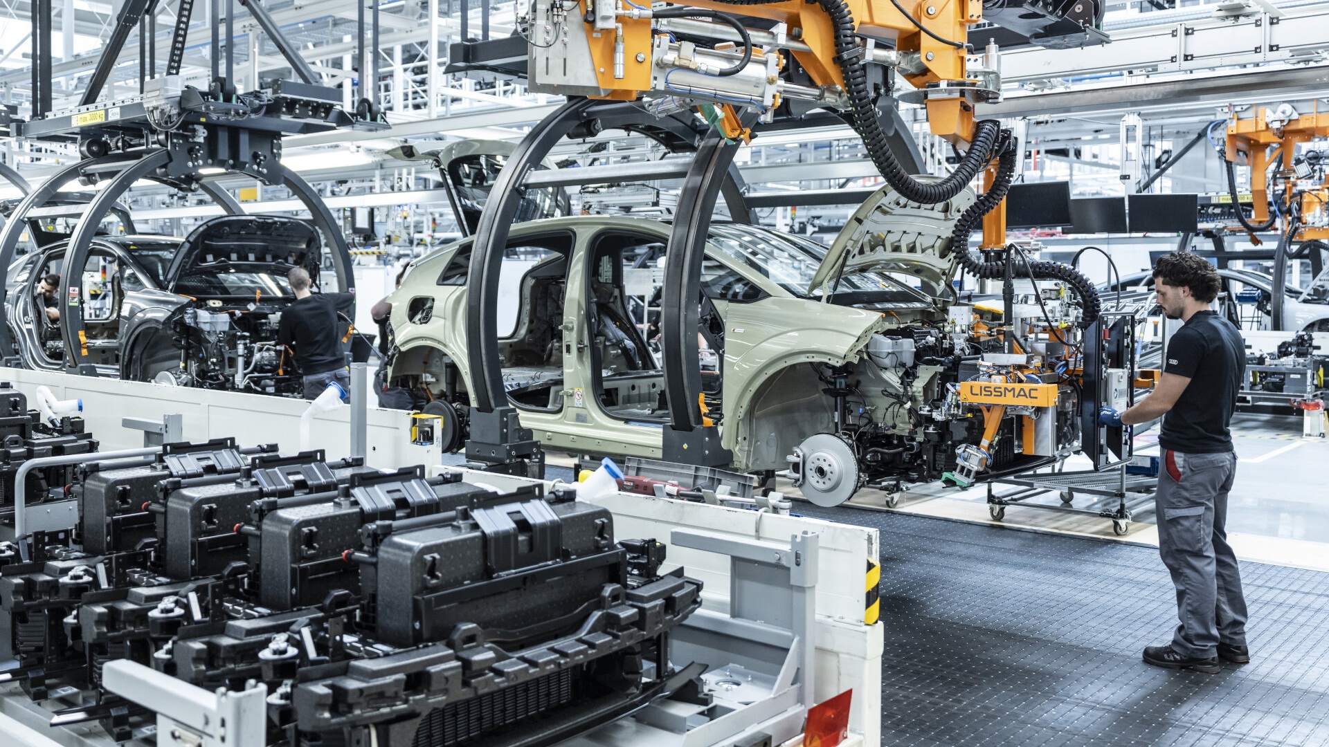 Audi A2 e tron production (2)