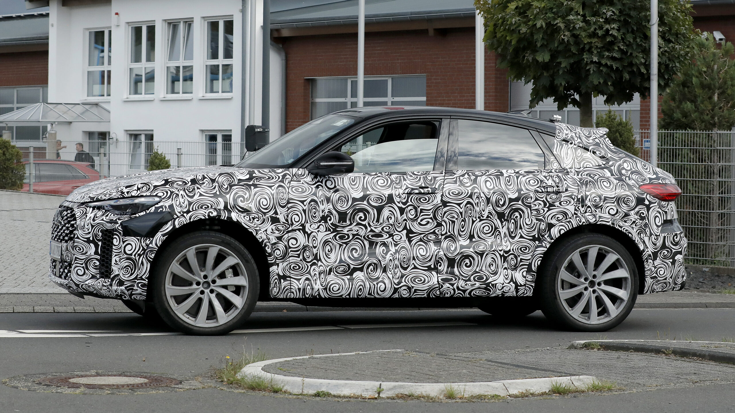 Audi RS Q5 Sportback spy shots (2)