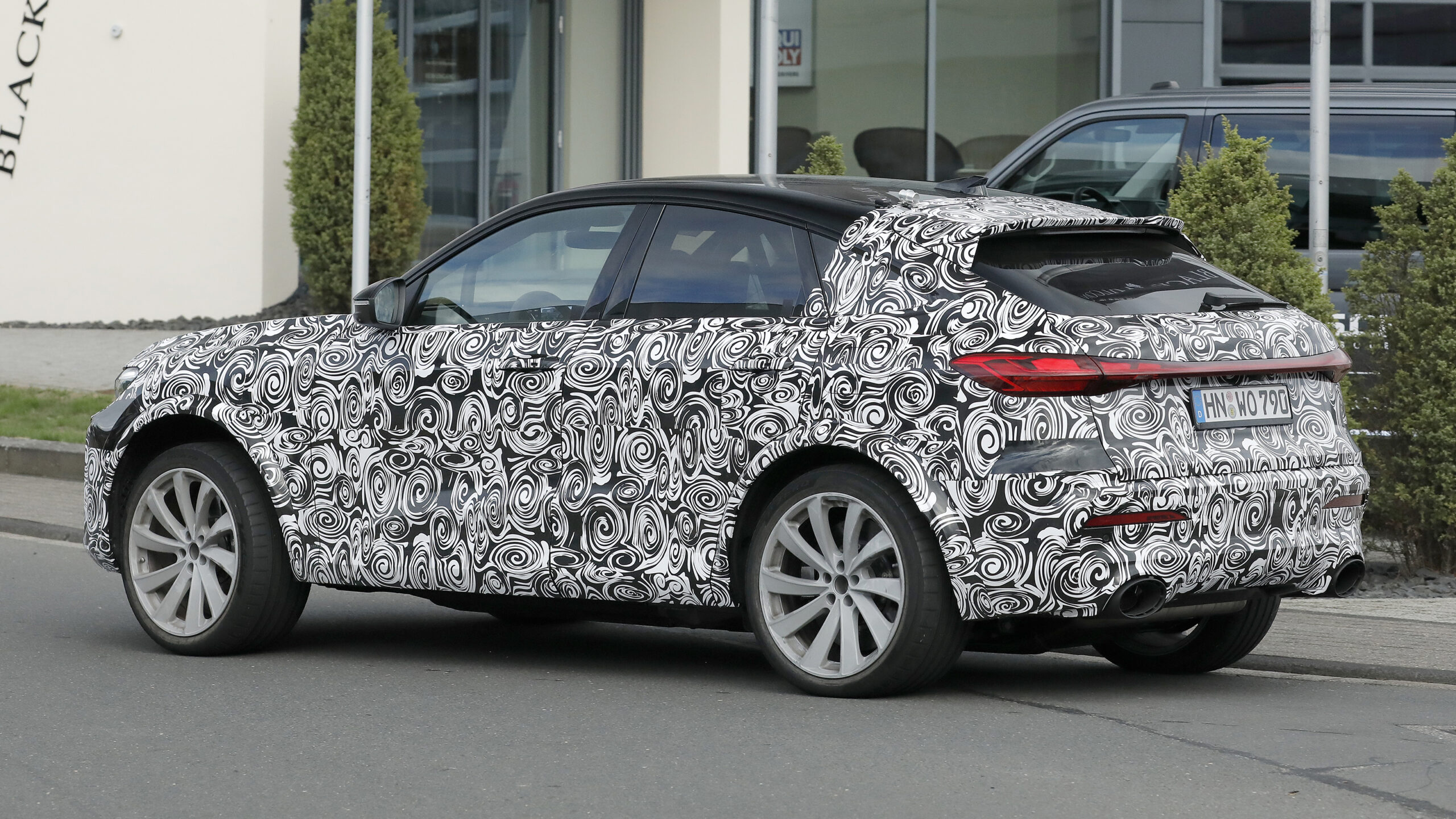 Audi RS Q5 Sportback spy shots (3)