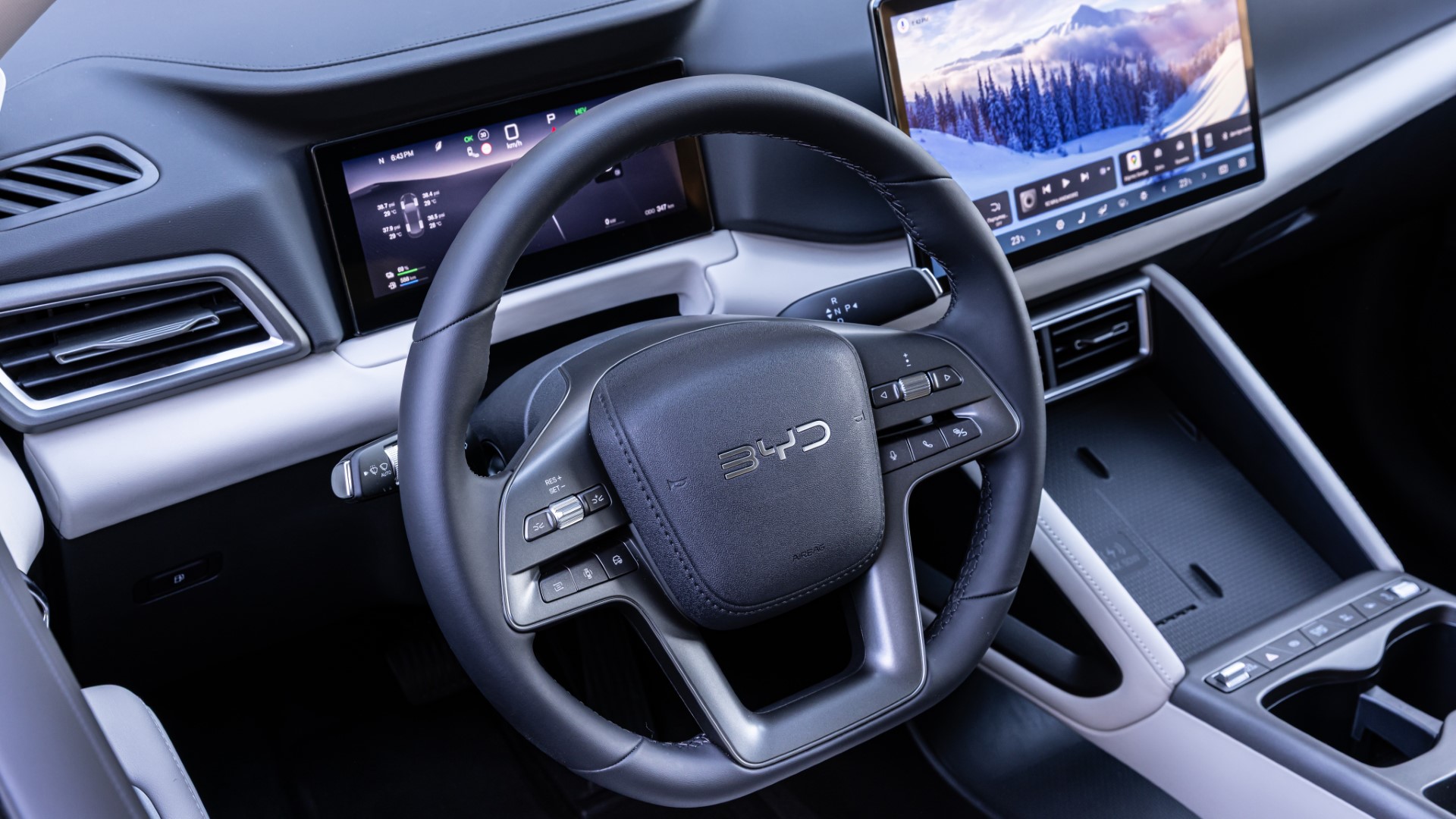 BYD ATTO 2 DM i City Mode ON 5