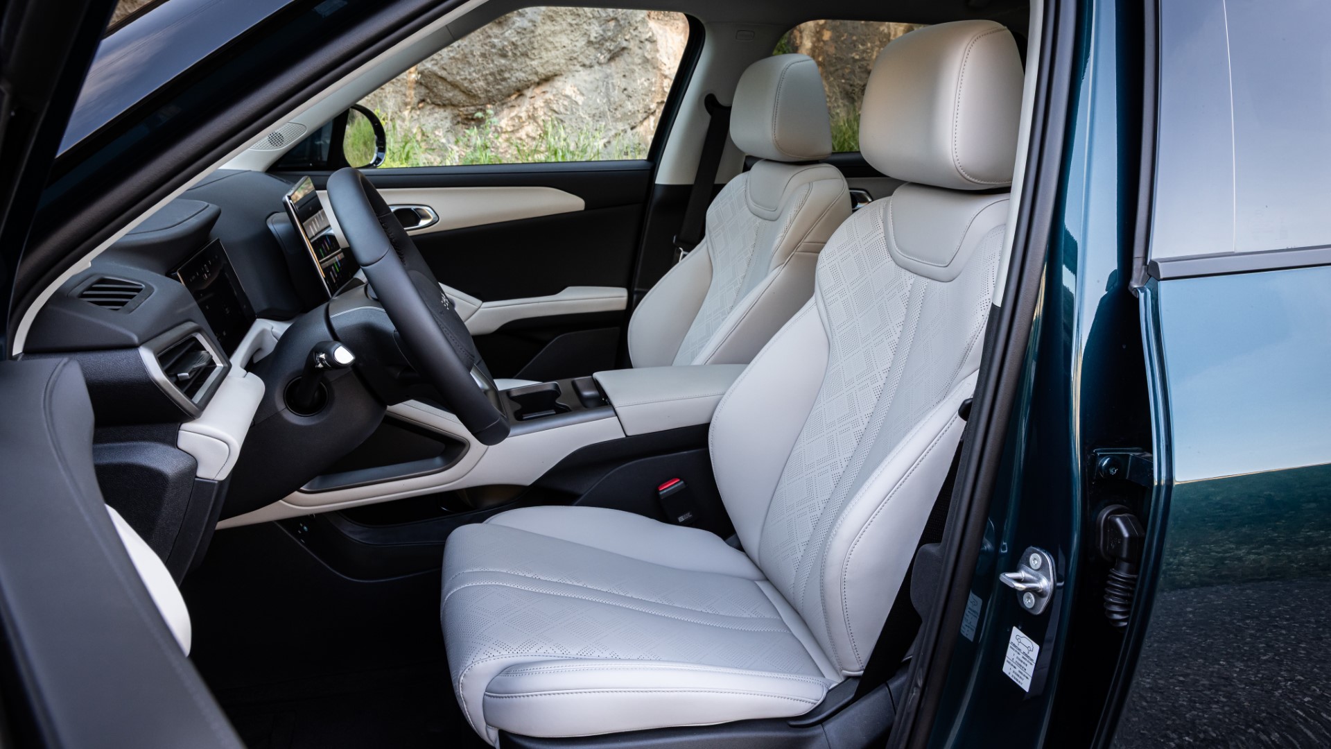 BYD ATTO 2 DM i City Mode ON 7