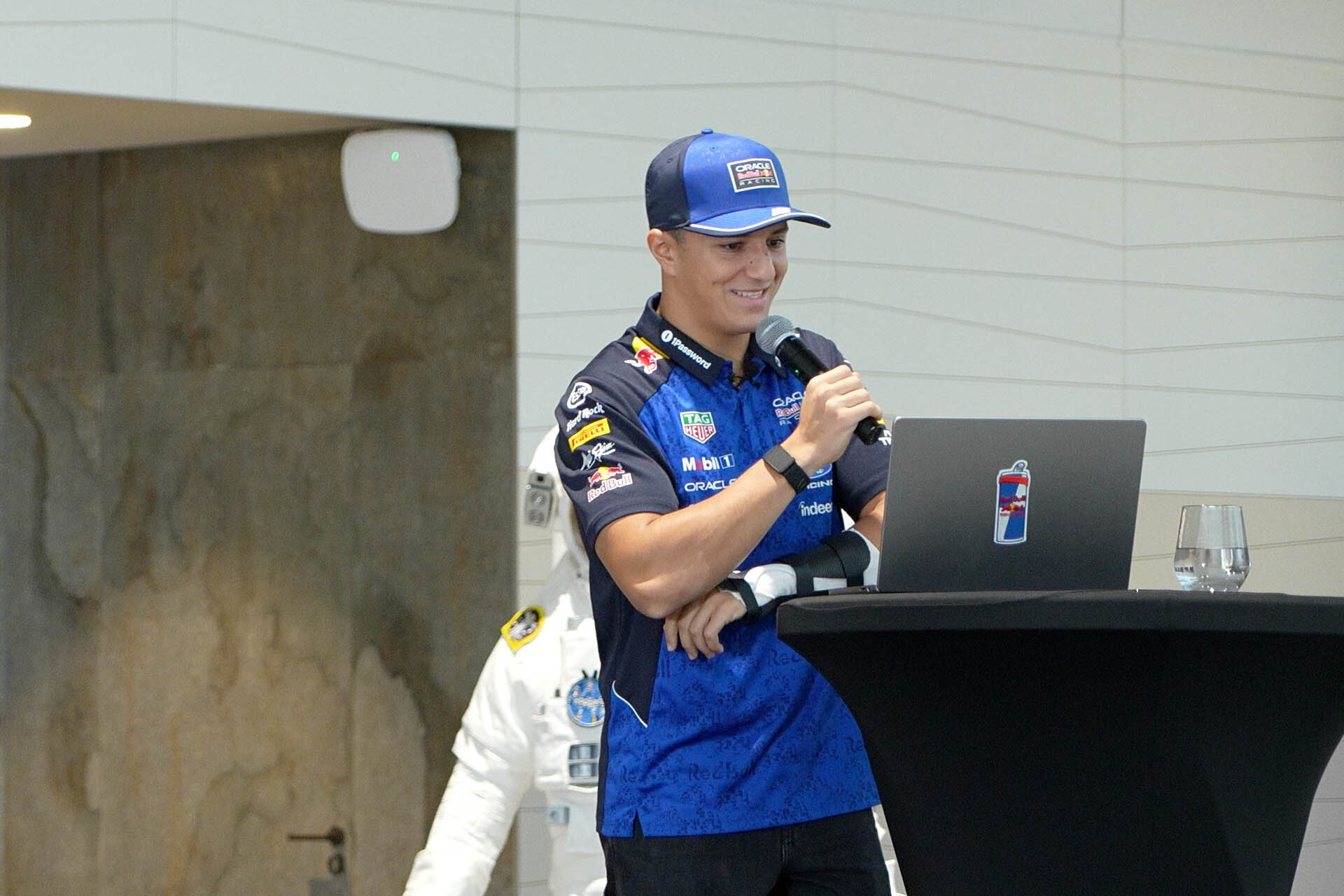 F1 Isack Hadjar (Red Bull)