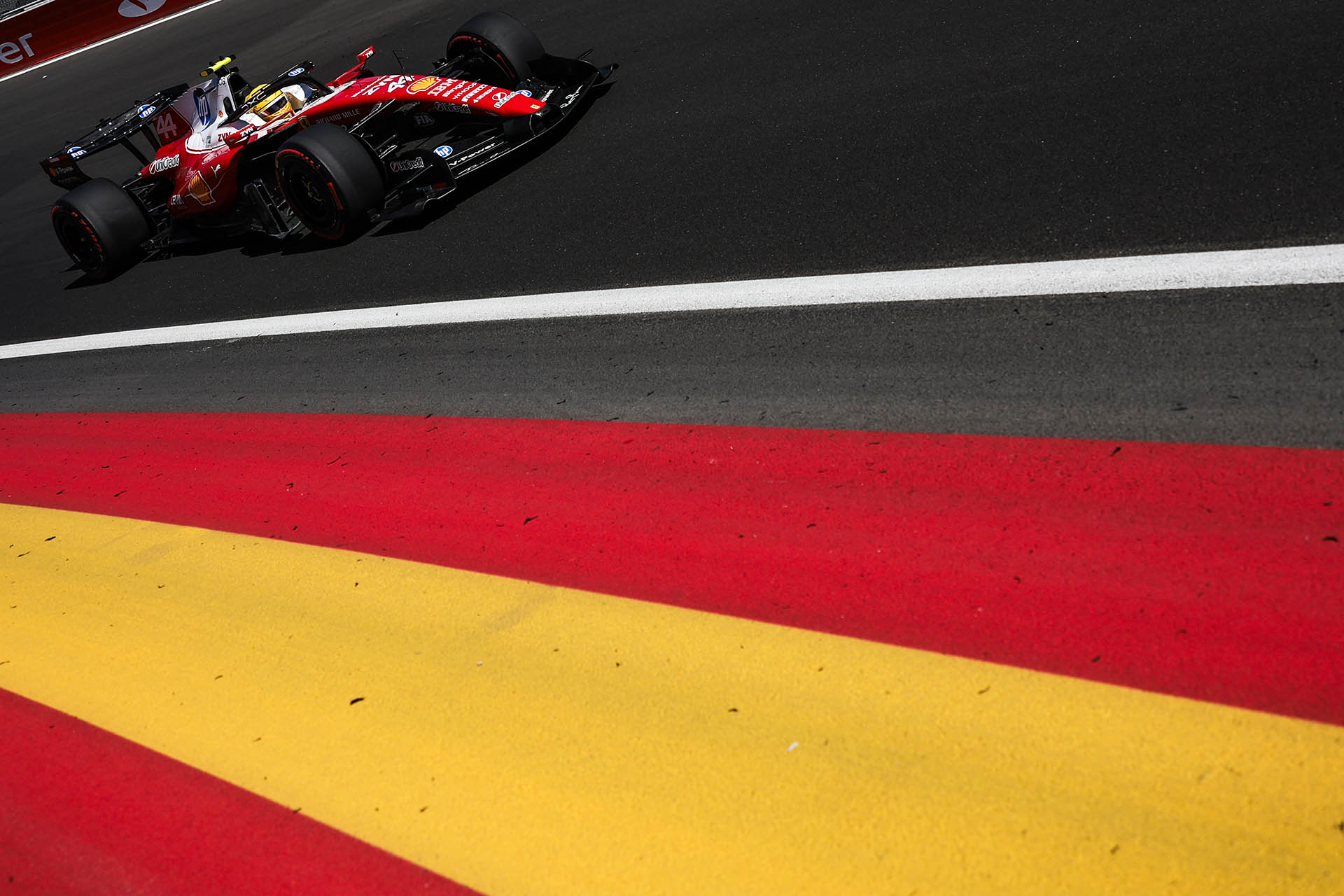 F1 Lewis Hamilton (Ferrari) F1 Lewis Hamilton (Ferrari)