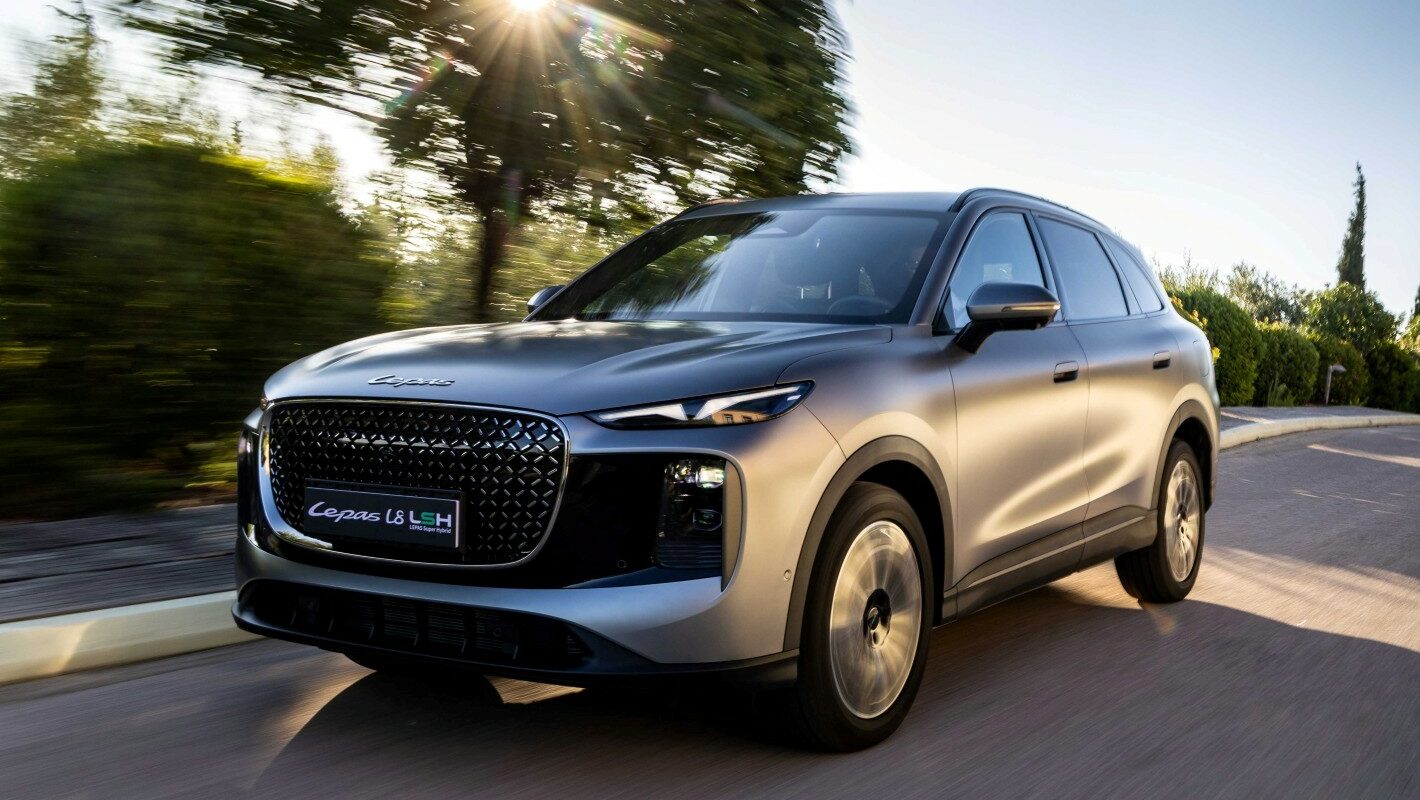 Lepas L8 PHEV 1 Lepas L8 PHEV: Η τεχνολογία στην υπηρεσία της άνεσης και της ασφάλειας