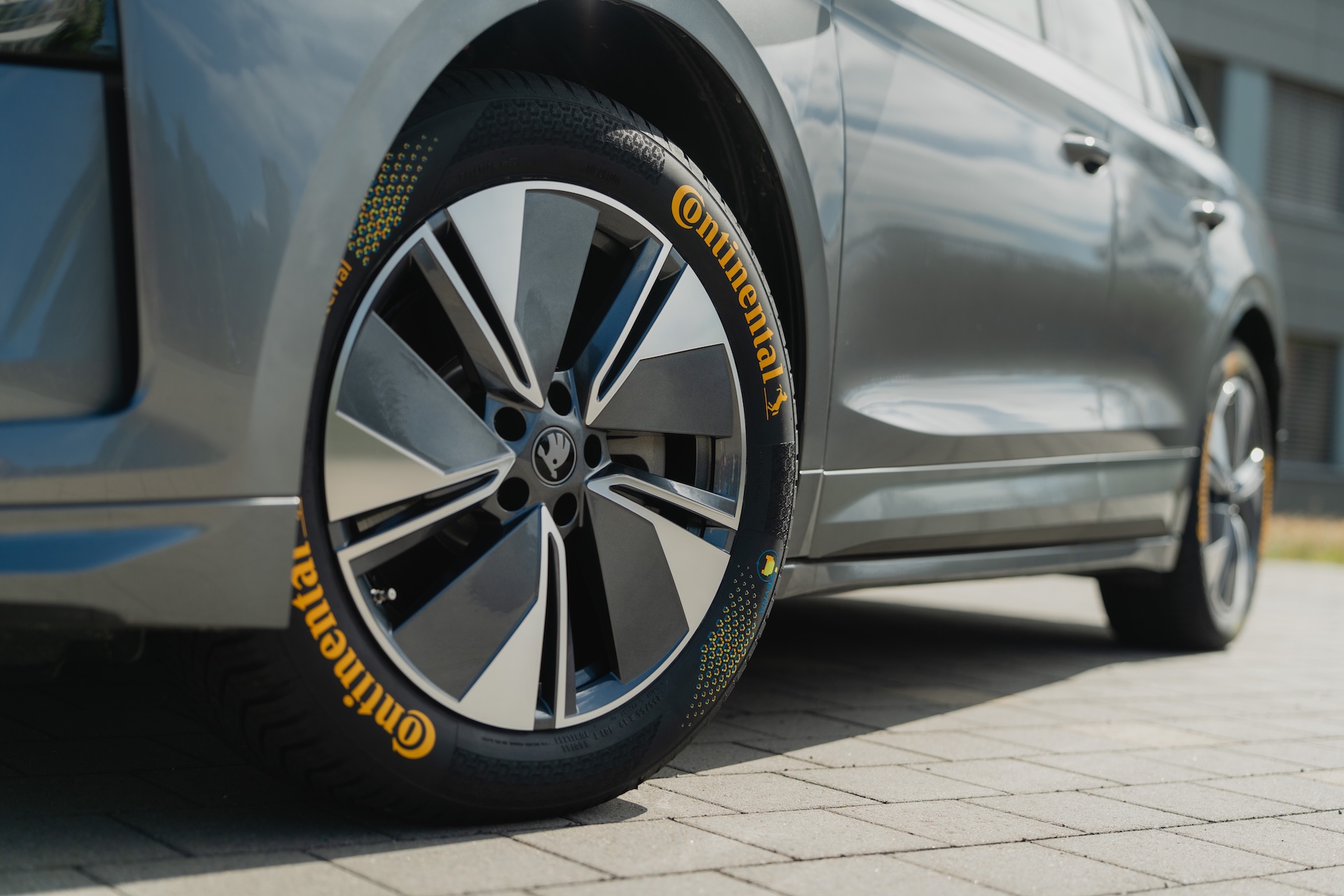 zevra tire 1 zevra tire 1