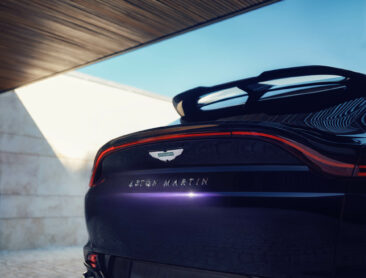 Aston Martin DBX GT 7