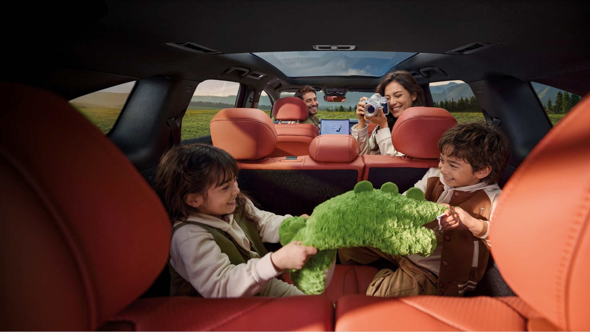 BYD Atto 8: Νέο 7θέσιο ηλεκτρικό SUV με 775 ίππους και φόρτιση σε 9 λεπτά