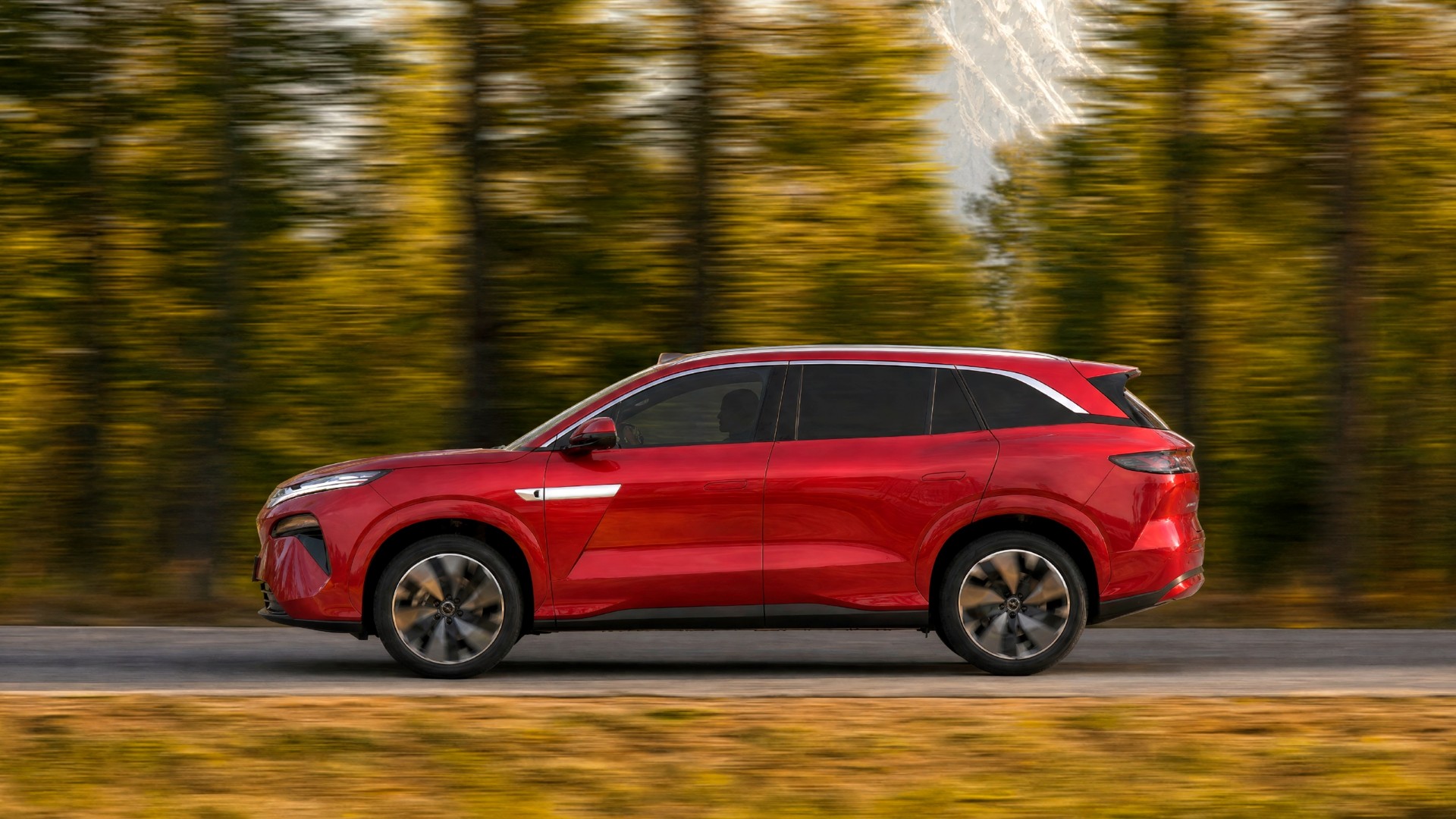 BYD Atto 8: Νέο 7θέσιο ηλεκτρικό SUV με 775 ίππους και φόρτιση σε 9 λεπτά