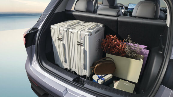 Geely E2 (10)