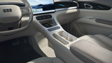 Geely E2 (2)