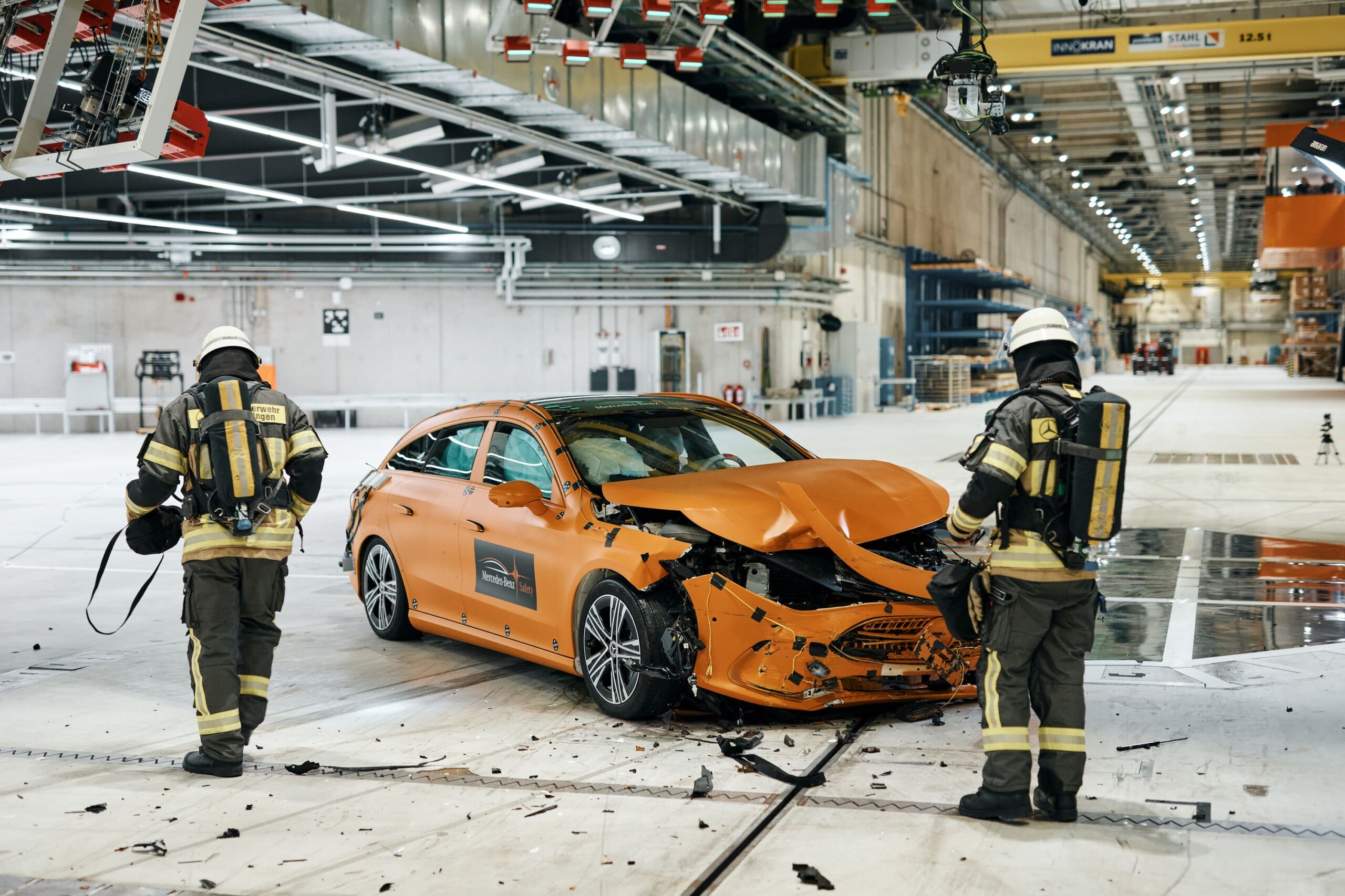 Mercedes Benz CLA safety test (1) Mercedes Benz CLA safety test (1)
