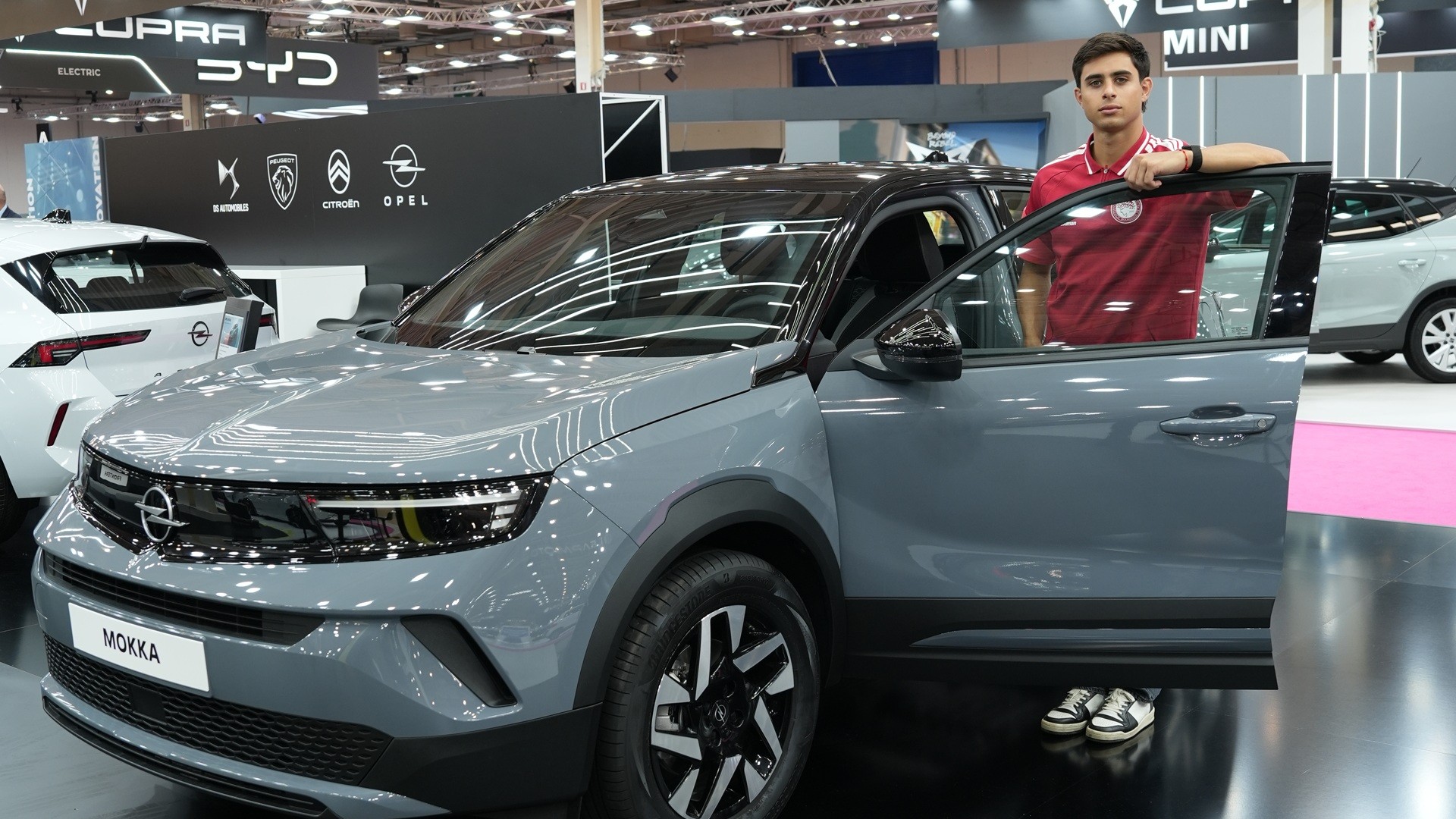 Opel Auto Athina 2026 Olympiacos 2 Opel: Οι παίκτες του Ολυμπιακού στο περίπτερό της στην «Auto Athina 2026»