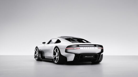 Porsche Mission S (2)