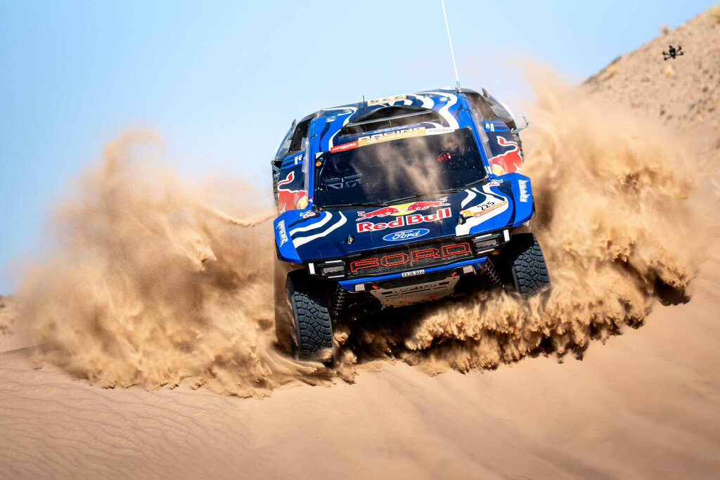 O θρύλος του WRC, Carlos Sainz, θα αγωνιστεί με Ford Puma Rally1